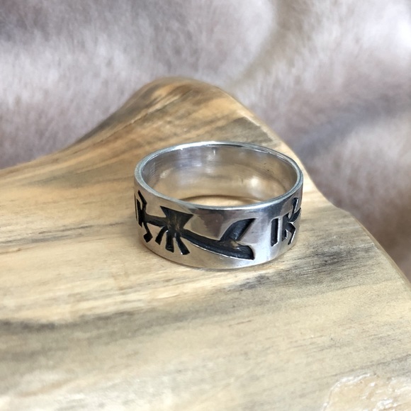 Jewelry - Sterling Tribal Ring Size 8
